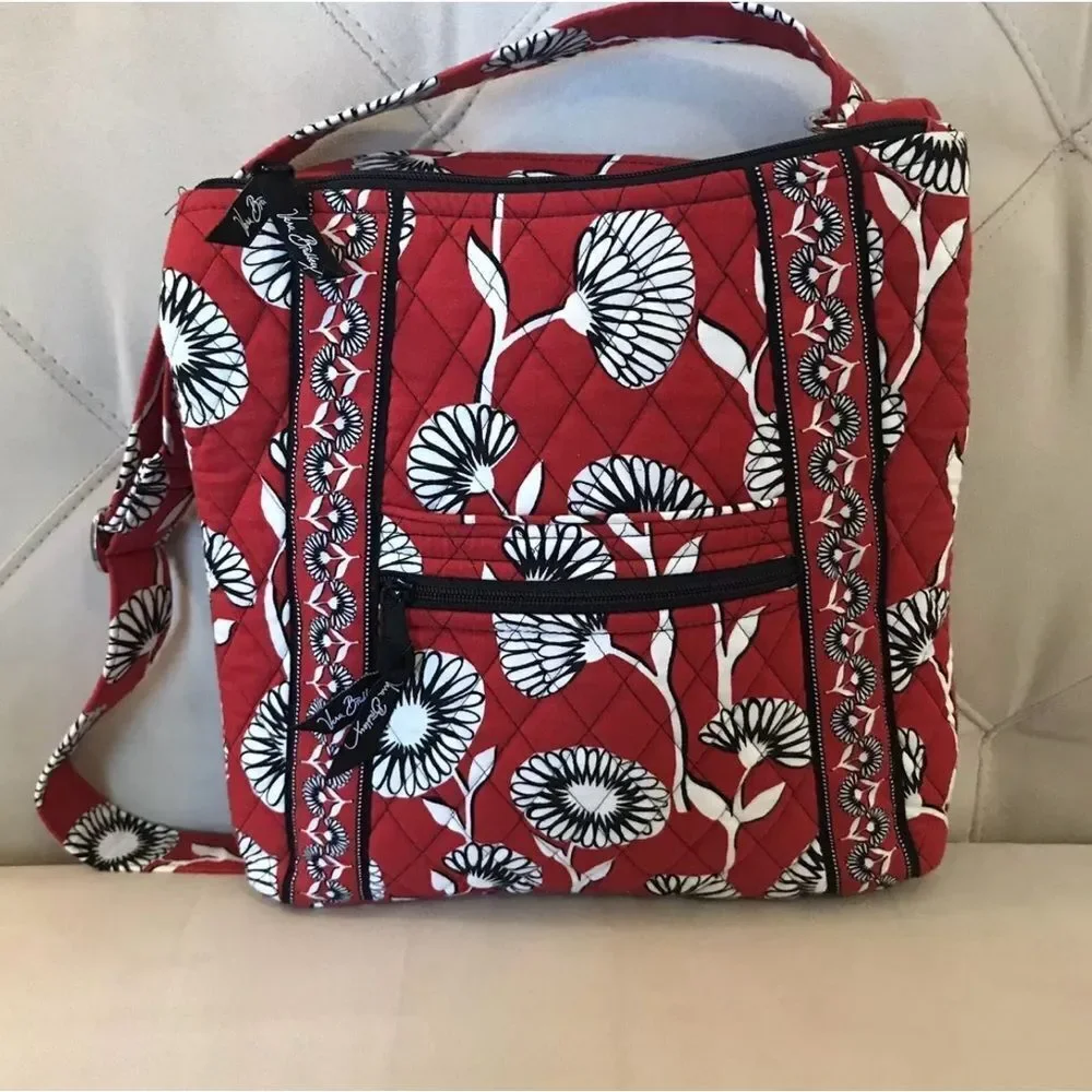Vera Bradley Deco Daisy Hipster Boho Quilted Crossbody Shoulder Bag Red